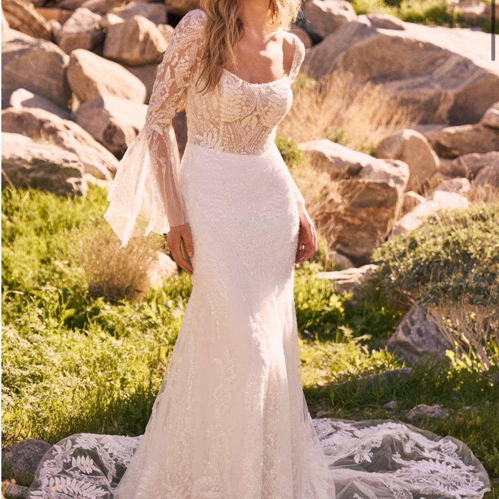 Wedding dress
